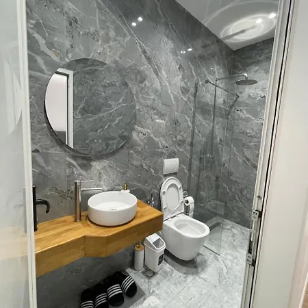Vila Elezi 2 Tirana