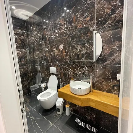 Vila Elezi 2